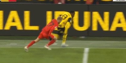 万博体育app-【早报】巴萨主场输球，搞砸125周年庆典！